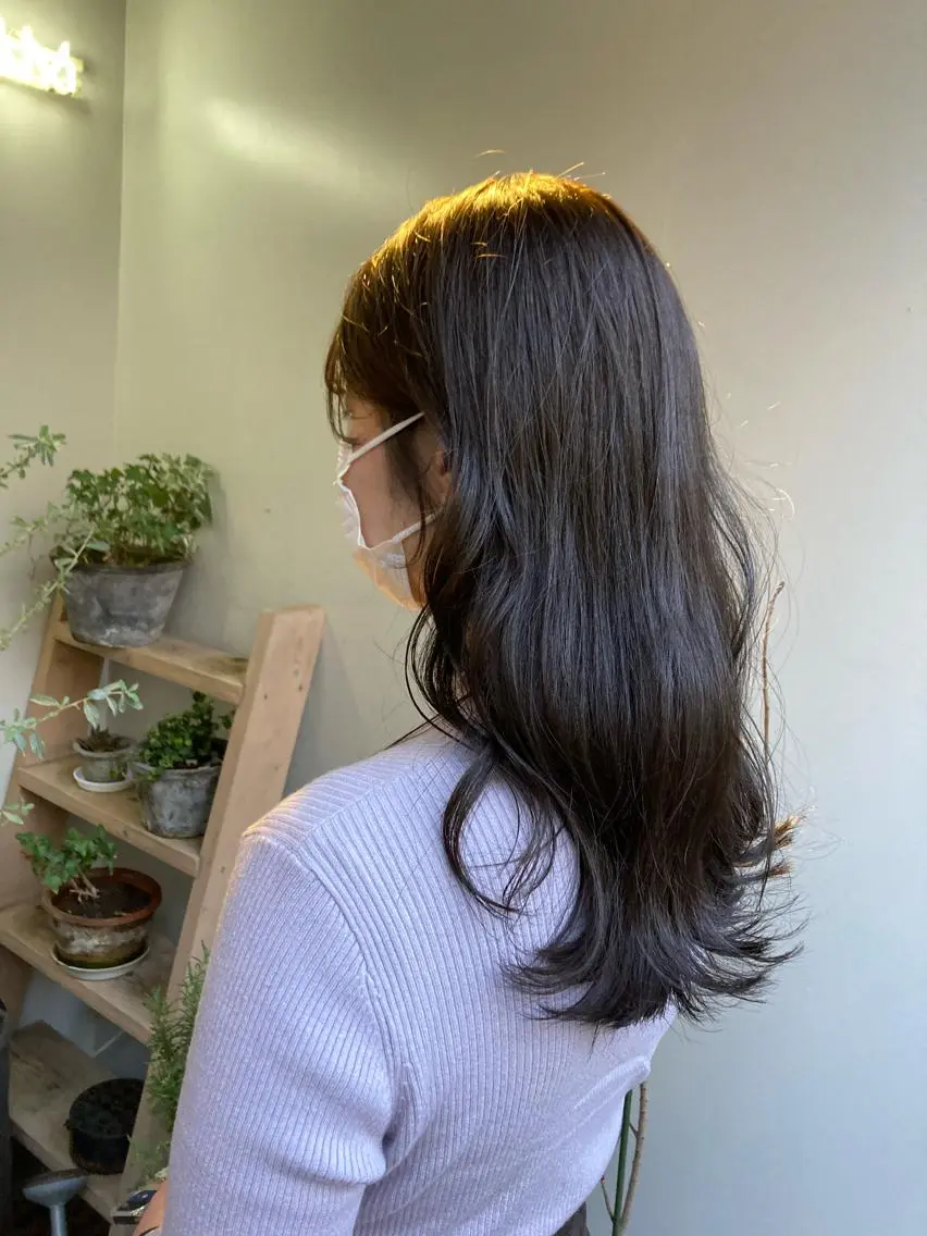 ロング カラー アッシュ アッシュグレー アッシュグレージュ ブリーチ デザインカラー ✂︎岡根 京花✂︎のヘアスタイル