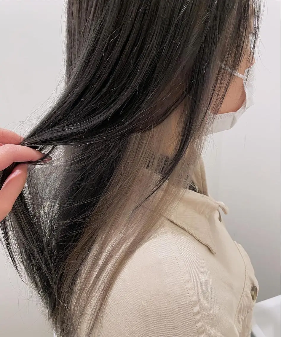 ロング カラー ブリーチ mayo 🐄🌈のヘアスタイル