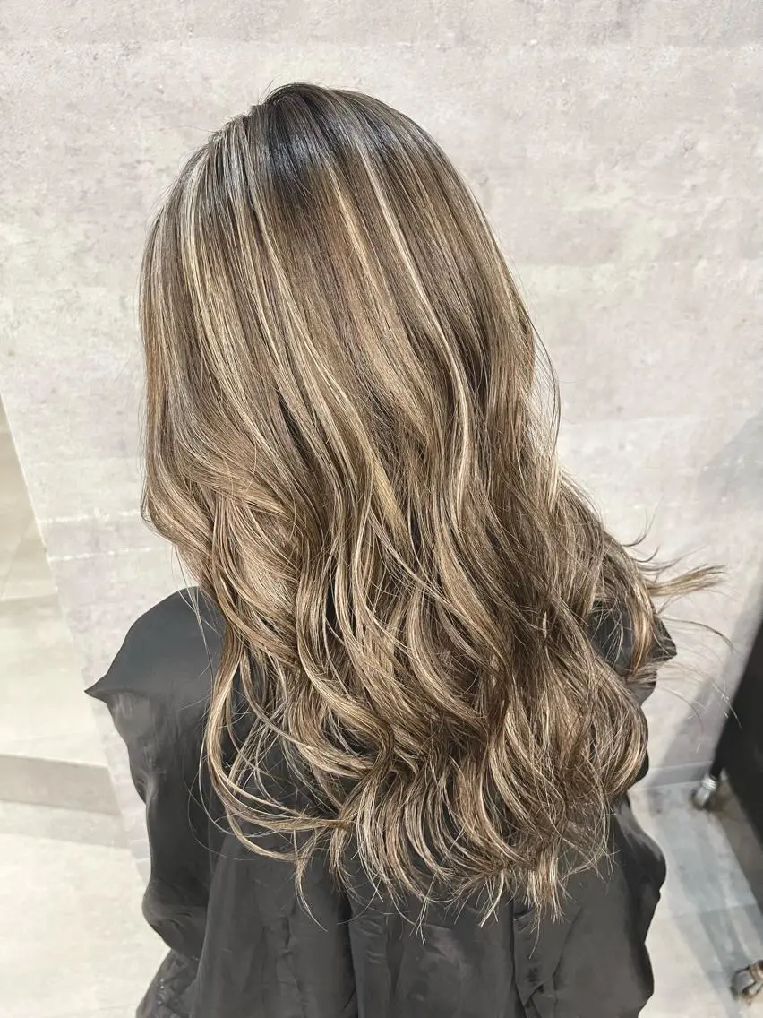ロング カラー M IIのヘアスタイル