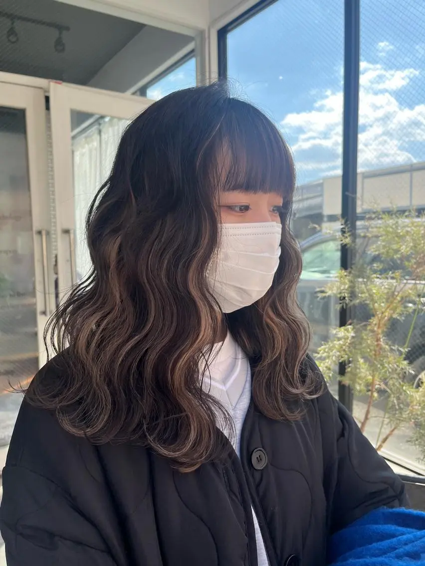 カラー デザインカラー こまつばらみお/レイ ヤー/ダブルカラーのヘアスタイル
