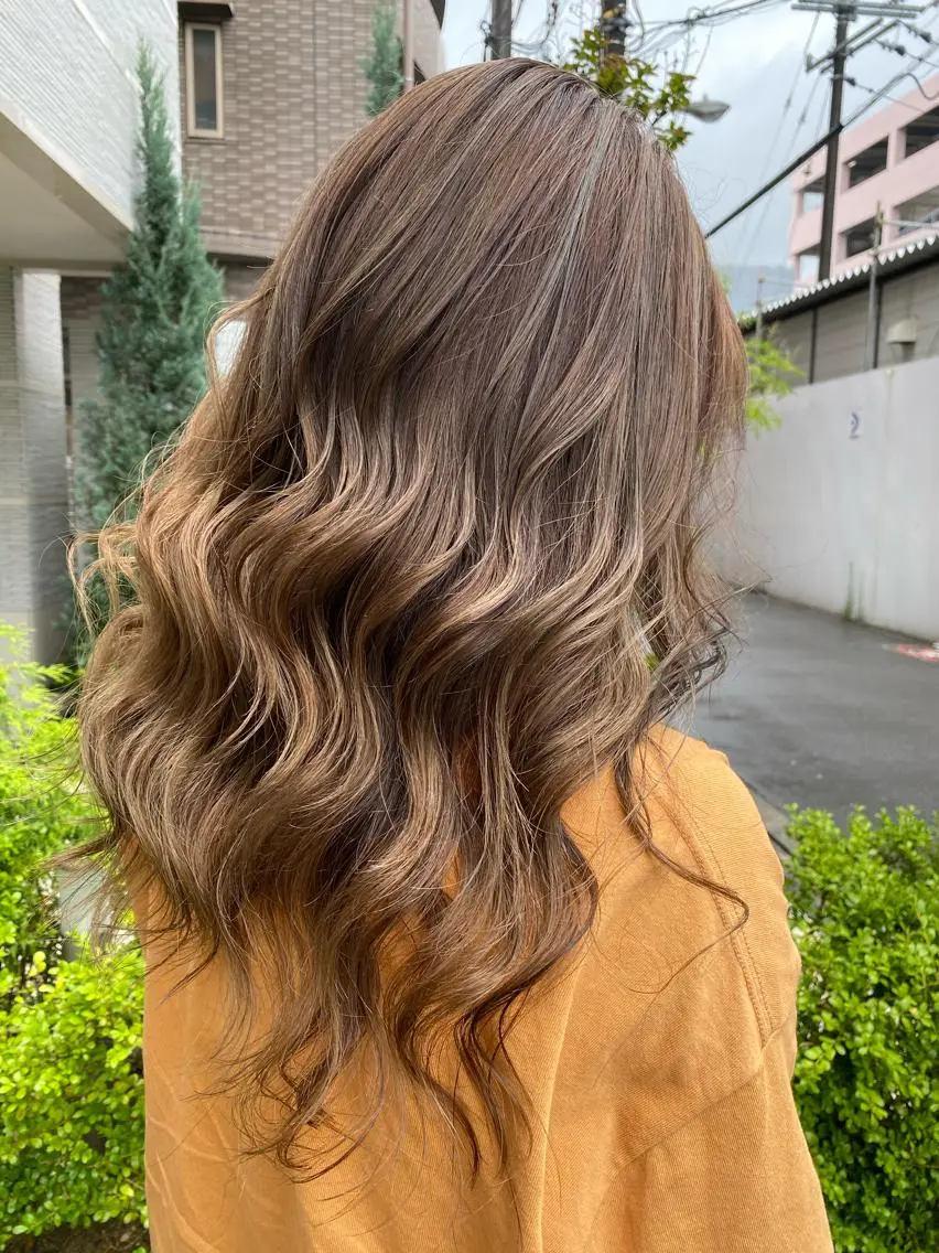 ロング ヘアカラー トップスタイリスト/ アユミのヘアスタイル