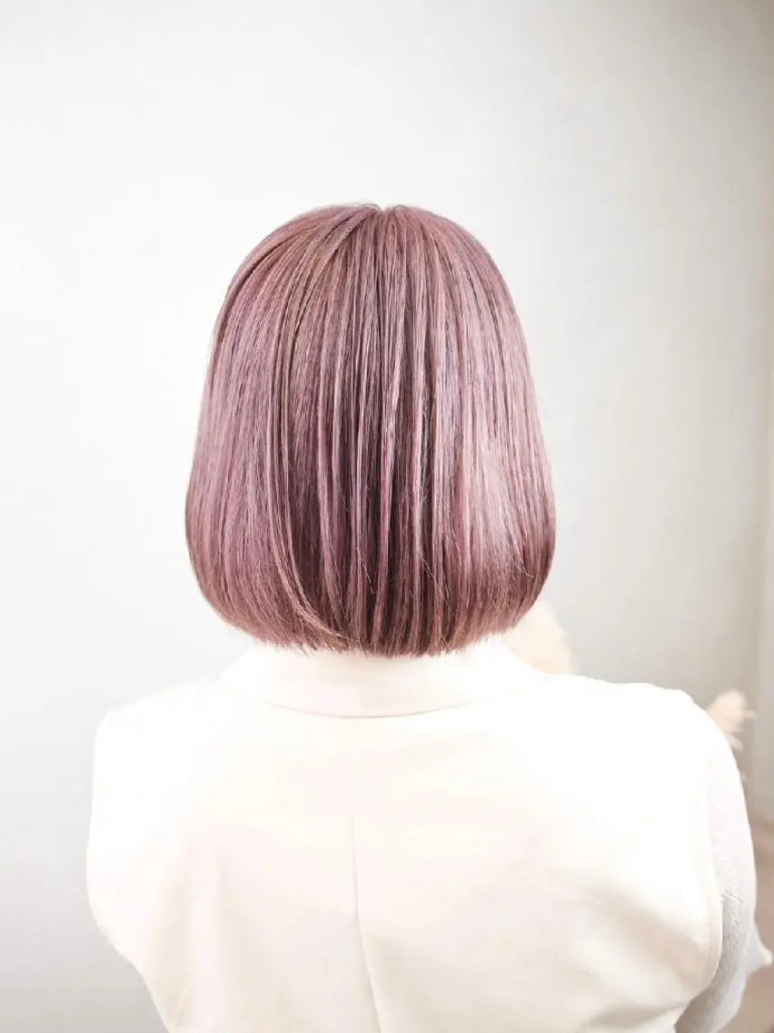 ショート カラー ブリーチ ラベンダーカラー ピンクカラー ピンクパープル パープルカラー カット ヘアカラー トリートメント 安藤悠里/ハイトーン /デザインカラーのヘアスタイル