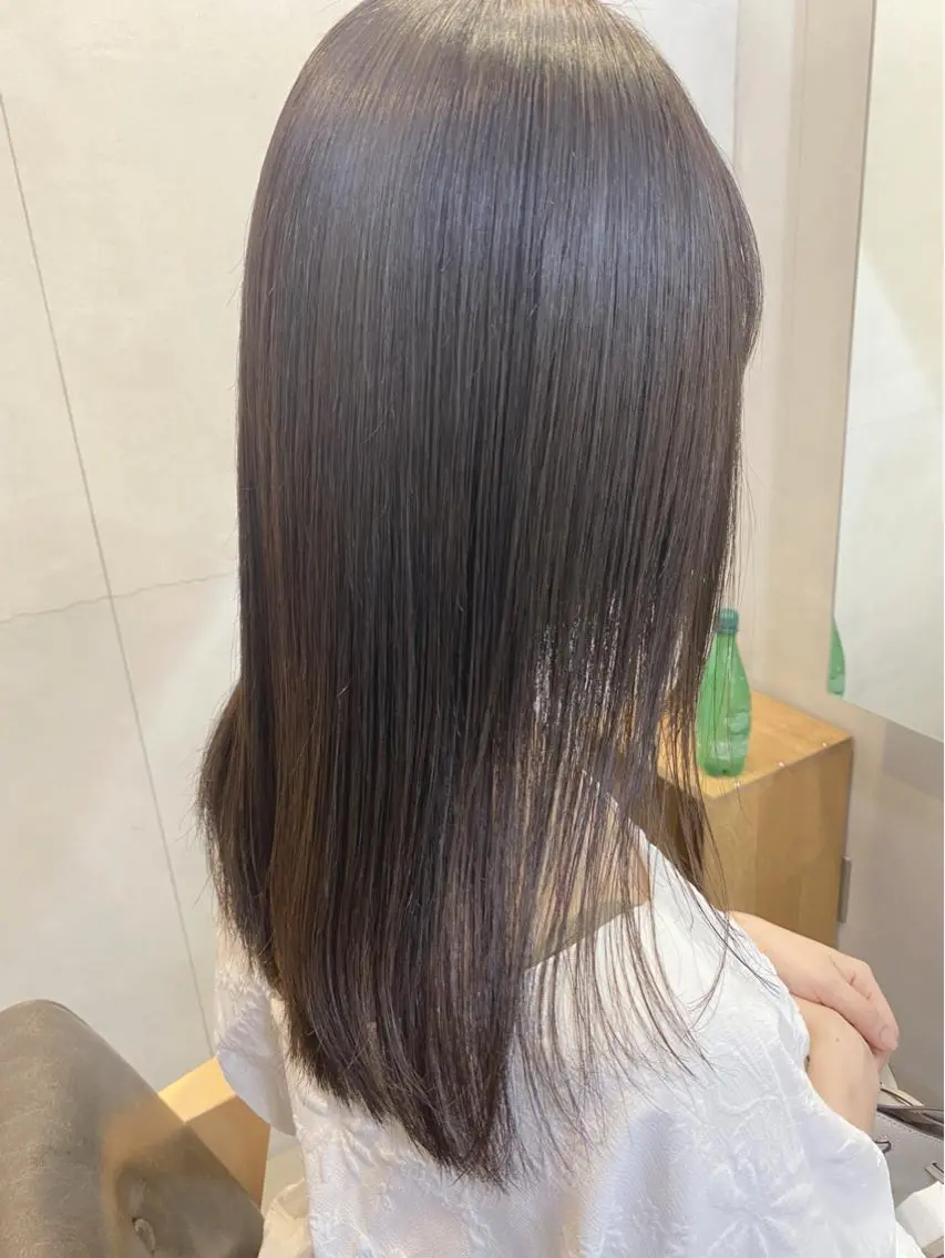 セミロング くせ毛 髪質改善 カット 縮毛矯正 conne& ririのヘアスタイル