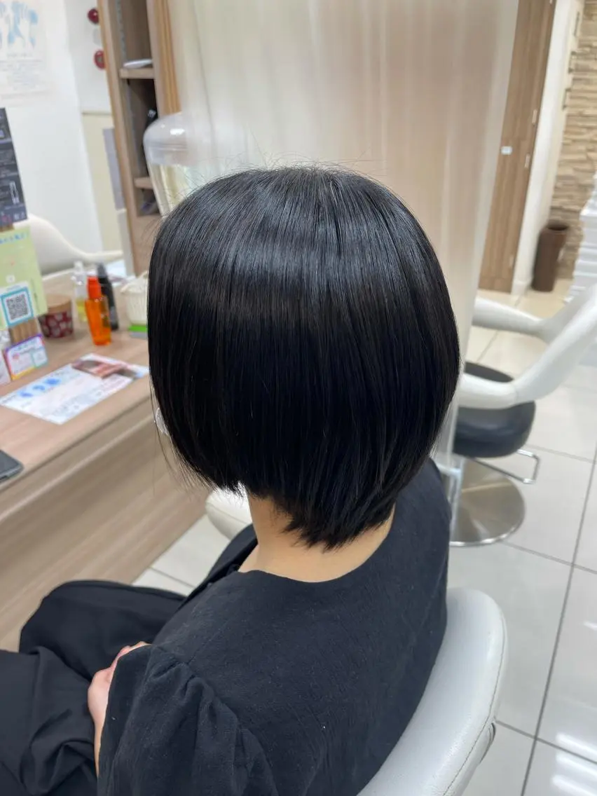 ミディアム 縮毛矯正 藤原 亜美🤍のヘアスタイル