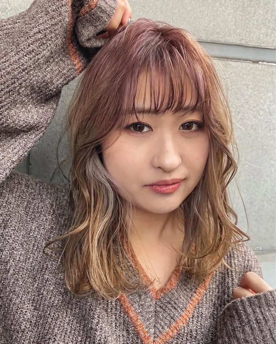 セミロング 🌱艶髪カラー🌱 Karinのヘアスタイル