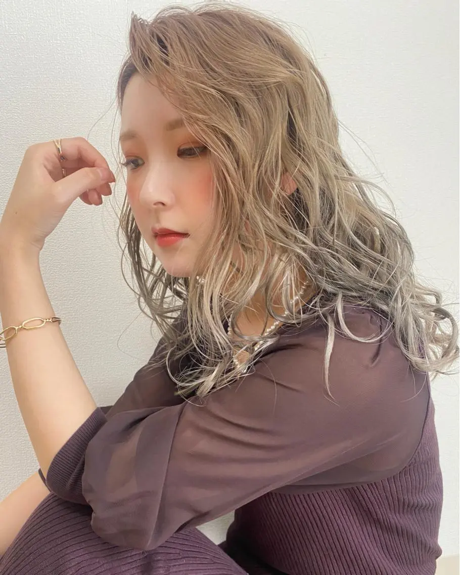 セミロング ヘアカラー トリートメント インナーカラー🦔 🐾KEISUKEのヘアスタイル