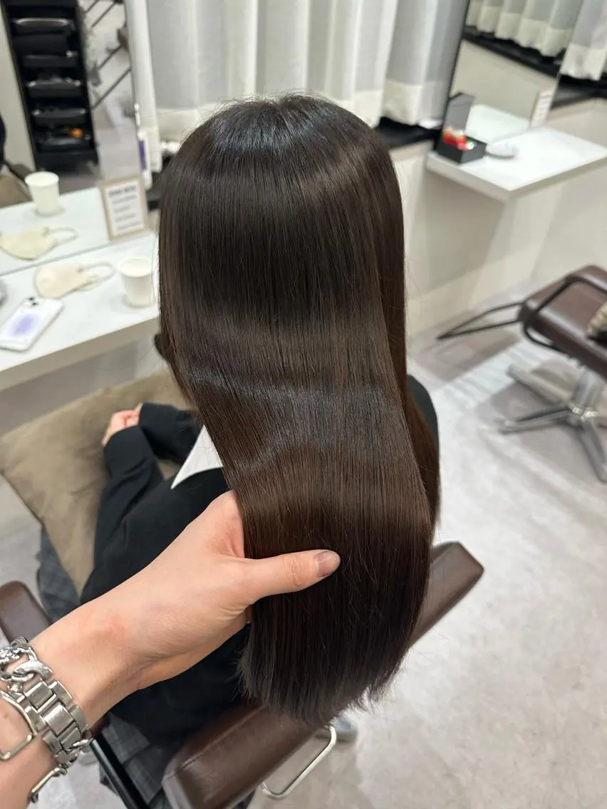 ロング 髪質改善 韓国風ヘア レイヤーカット 小顔カット 縮毛矯正 カット ヘアカラー 縮毛矯正 トリートメント 韓国風✨髪質改善✨ 縮毛矯正✨松浦知奈美のヘアスタイル