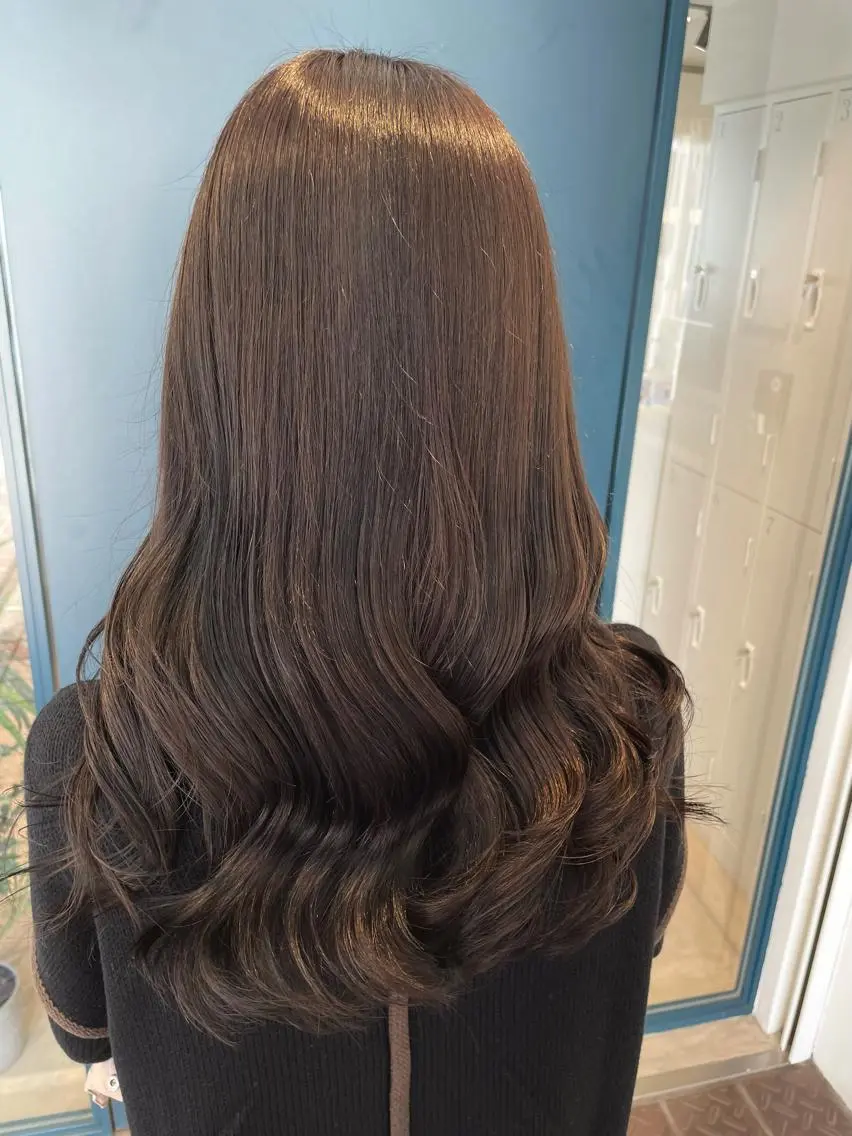 ロング 齋藤 樹里のヘアスタイル