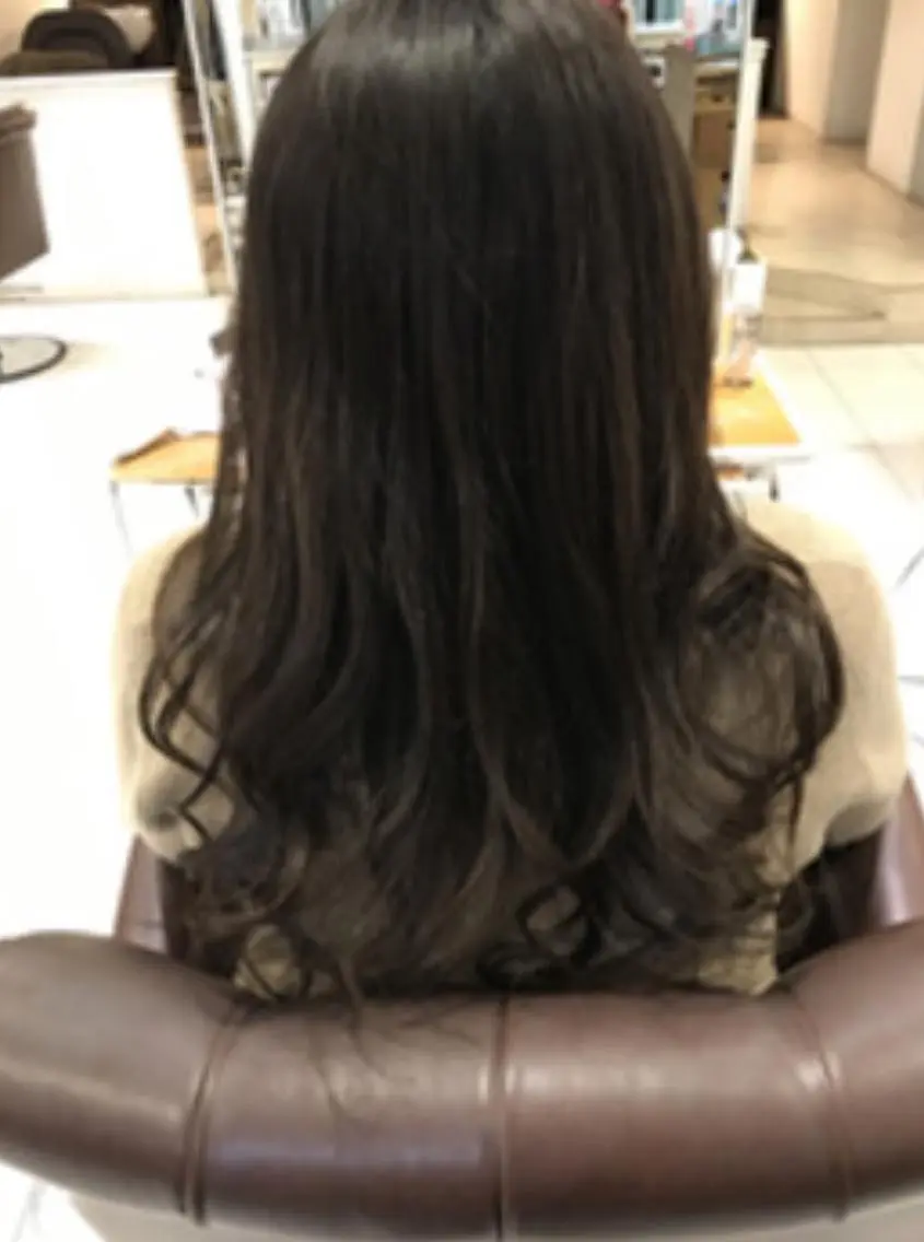 ロング カラー アッシュ ブリーチカラー🌈 嘉名 真樹のヘアスタイル