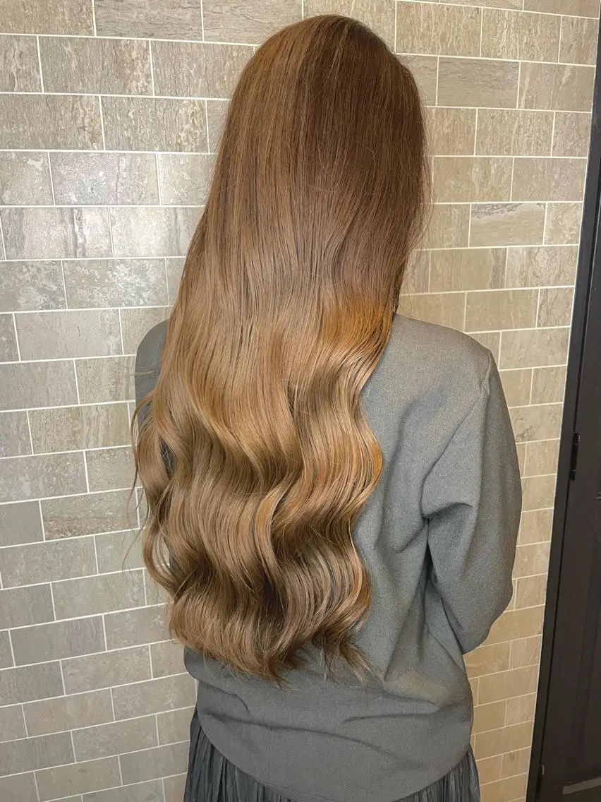 ロング ブリーチ毛矯正.髪質 改善.髪にドラマをのヘアスタイル