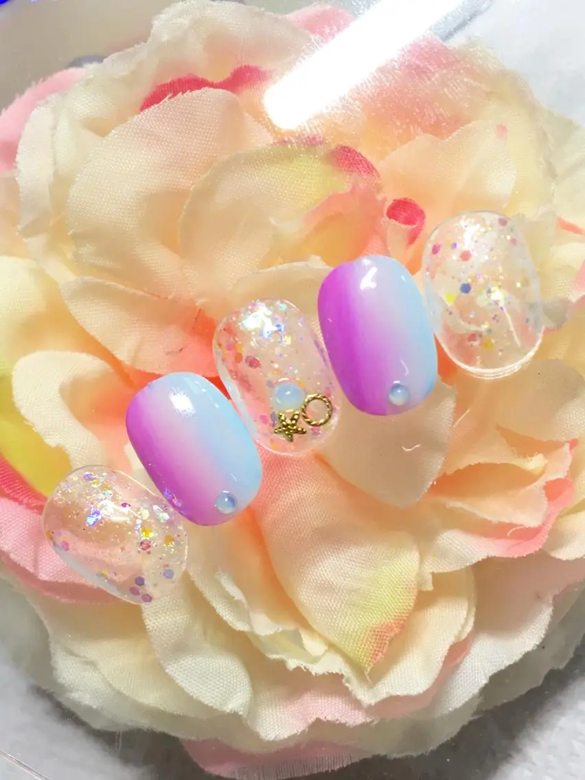 ネイル フットネイル ジェルネイル グラデーション パラジェル 冬ネイル clover nailのネイルデザイン