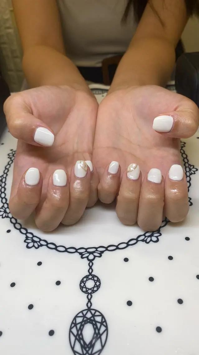 ネイル EYEST クロダのネイルデザイン