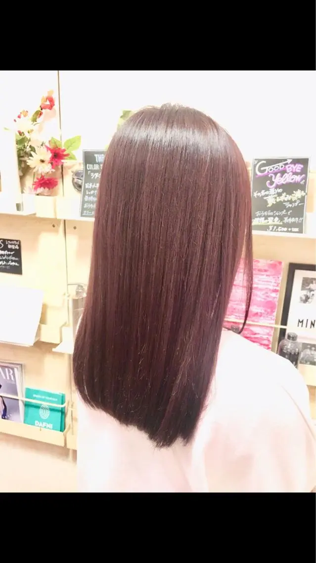 カラー Fi-Ne原宿店店長 プルエクNANAMIのヘアスタイル