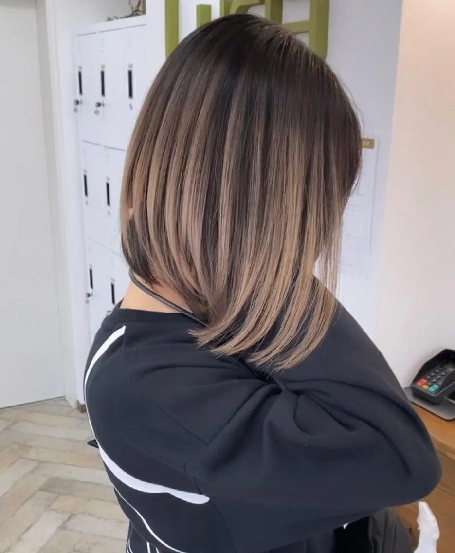 ショート カラー パーマ ヘアアレンジ メンズ キッズ ネイル マツエク・マツパ カット ヘアカラー ハイライト、レイヤー カット/西梅田/中西のヘアスタイル