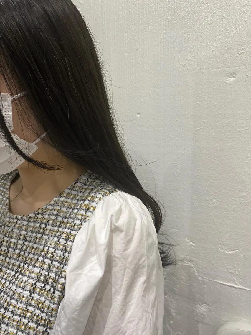 セミロング カラー ヘアアレンジ 切りっぱなしボブ セミロングパーマ アッシュ アッシュグレー バレイヤージュ ササキカズマ〻透明感 〻色落ち〻赤み消しのヘアスタイル