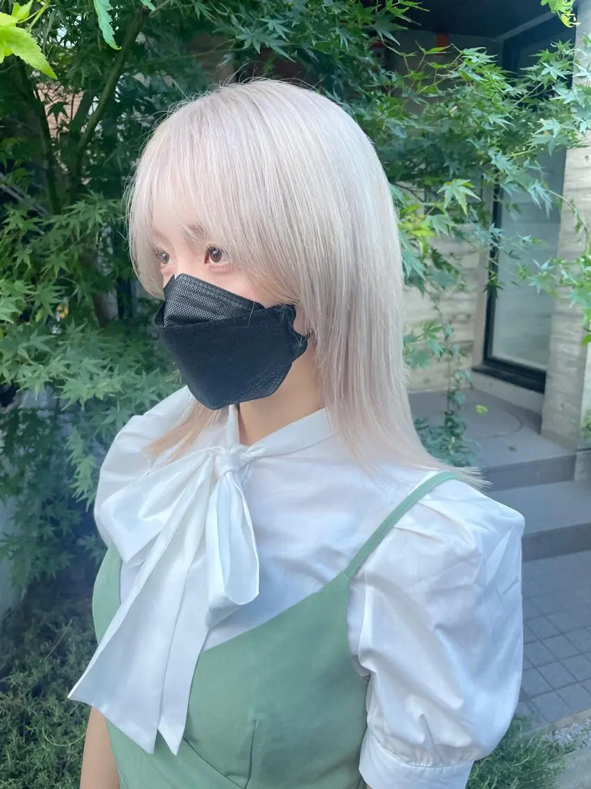ミディアム カラー 顔周りカット 【オノザワリョウ】のヘアスタイル