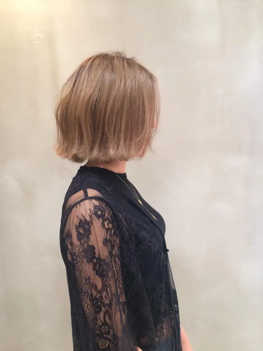ショート ボブ 加藤 泰輔のヘアスタイル