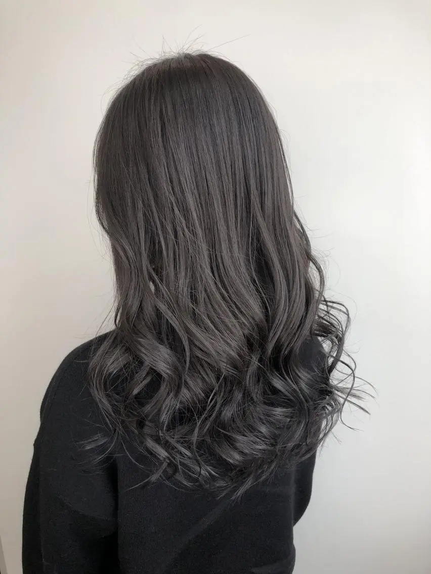 セミロング カラー ブルーカラー ブルーラベンダー ラベンダーカラー 【透明感、艶髪】西村 有司のヘアスタイル