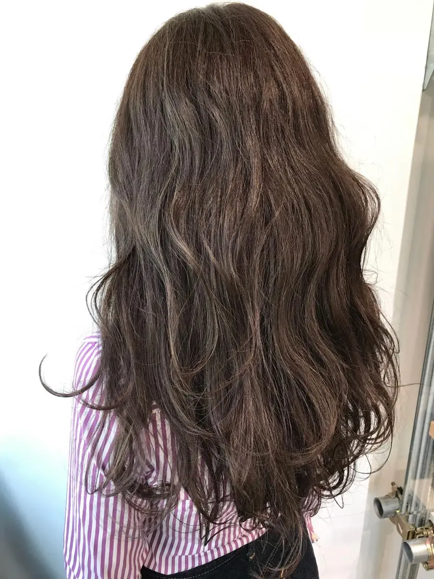ロング カラー アッシュ ハイライトカラー ハイライト 透明感カラー/ レイヤー　YUKAのヘアスタイル