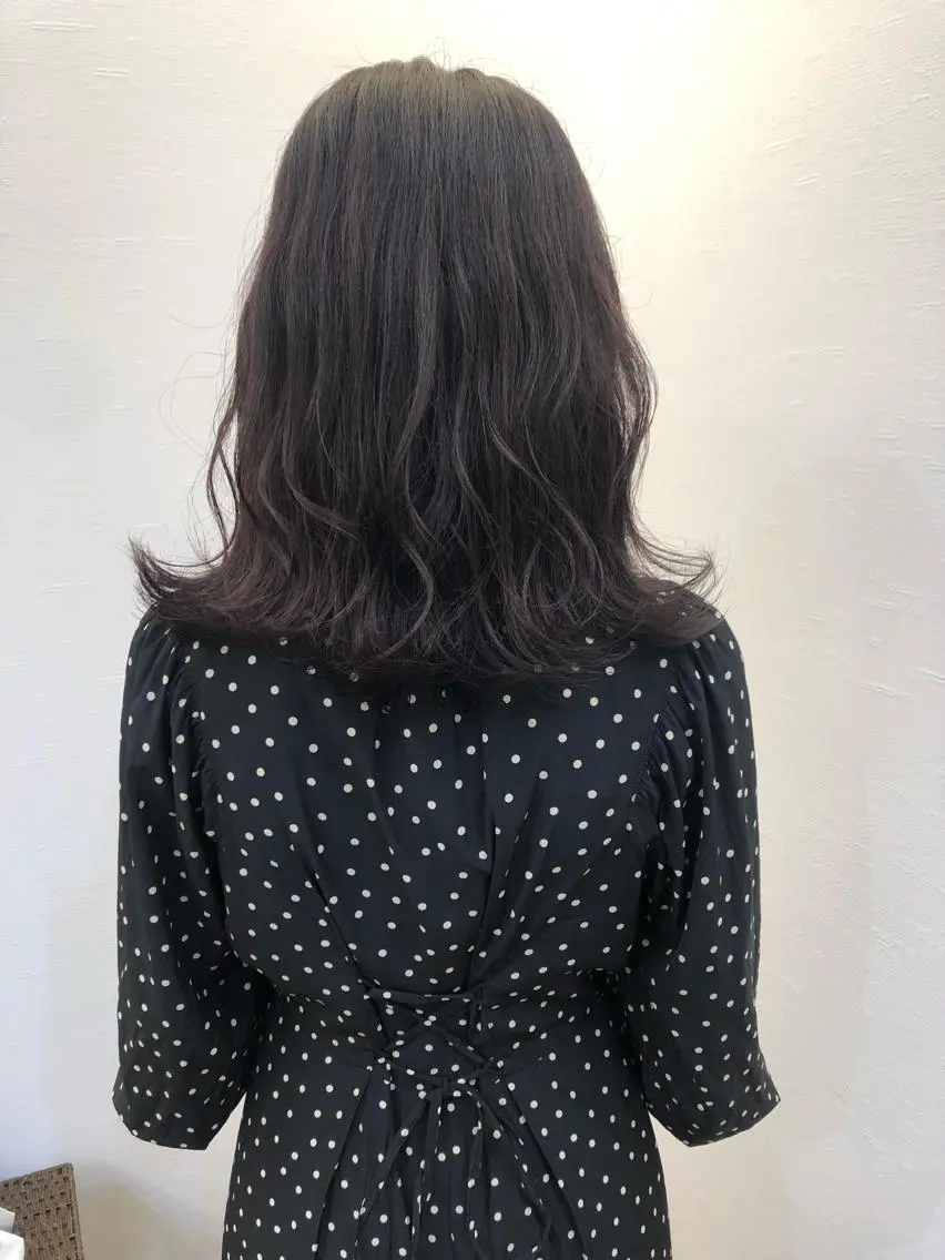 ミディアム ツノガイ エリのヘアスタイル