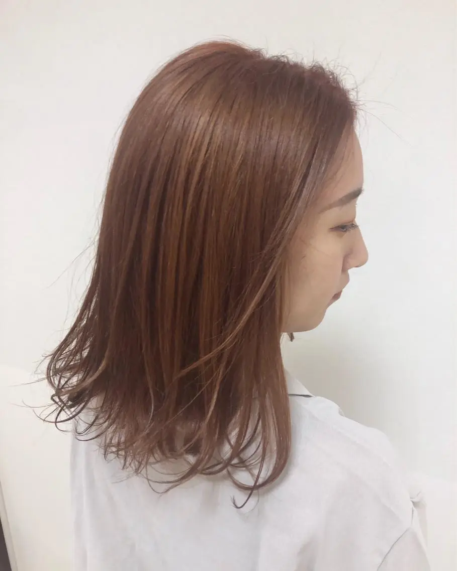 セミロング カラー ヘアアレンジ ベージュカラー ハイトーンカラー オレンジ オレンジベージュ enurk店 🍋 M I K U  *のその他イメージ
