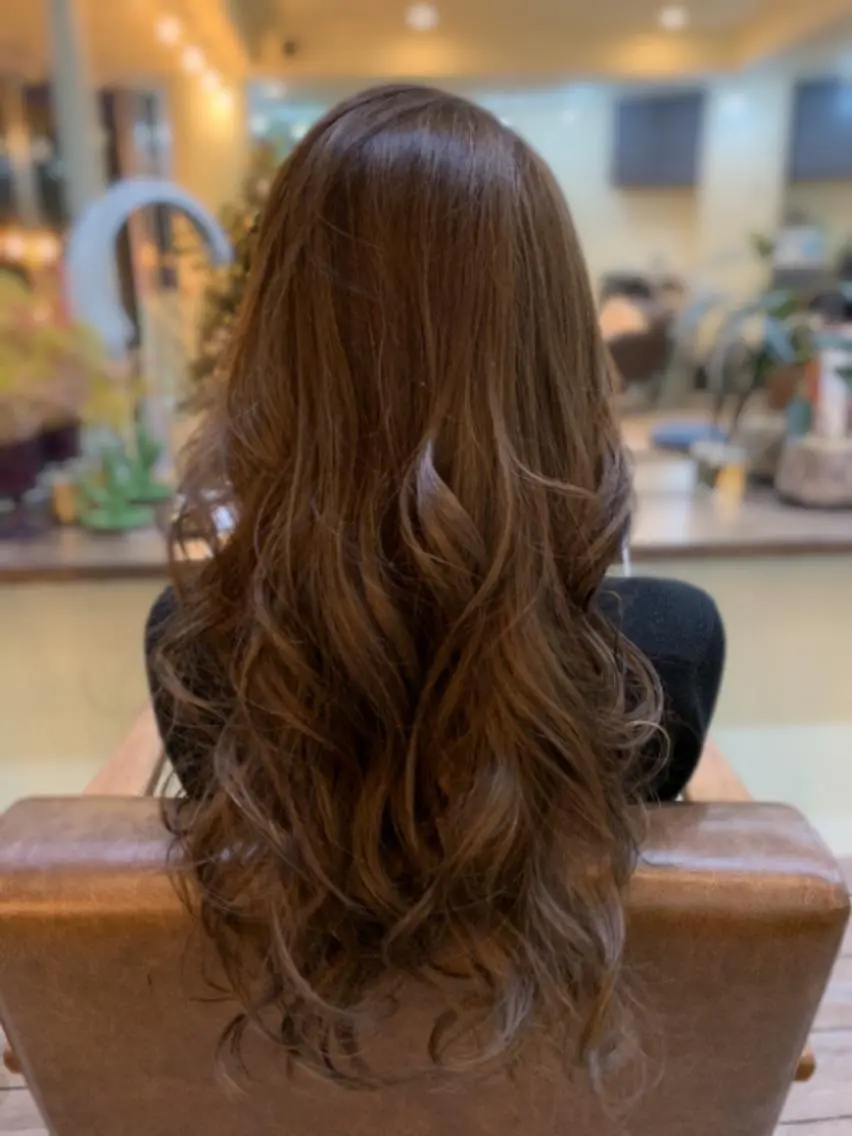 ロング カラー ヘアカラー 鶴見 和美のヘアスタイル