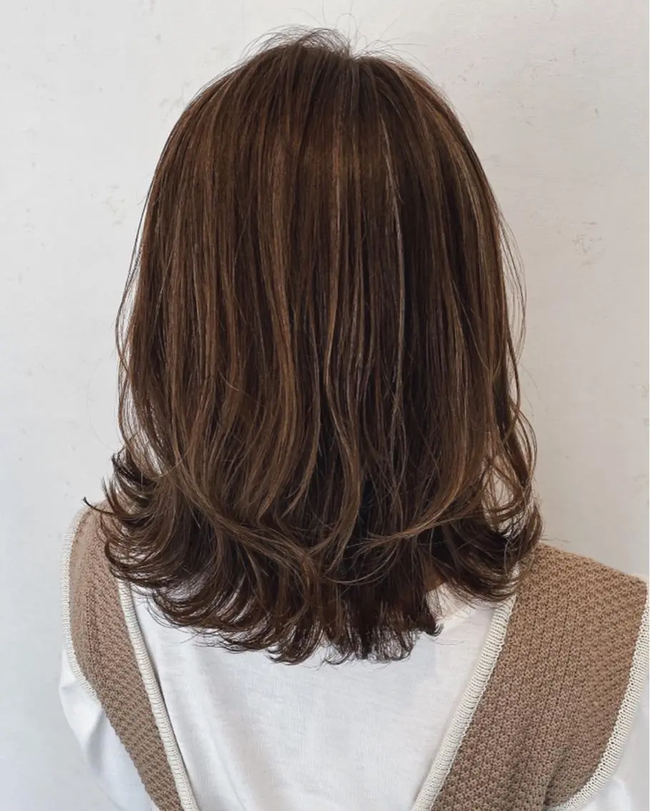 ミディアム カラー 伊藤 さやかのヘアスタイル