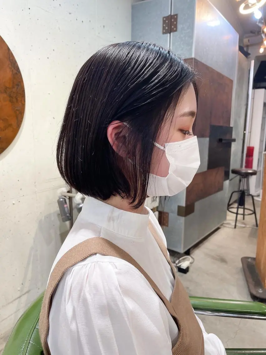 ショート ボブ カット ヘアカラー トリートメント ボブ/縮毛/レイヤー モトナリのヘアスタイル