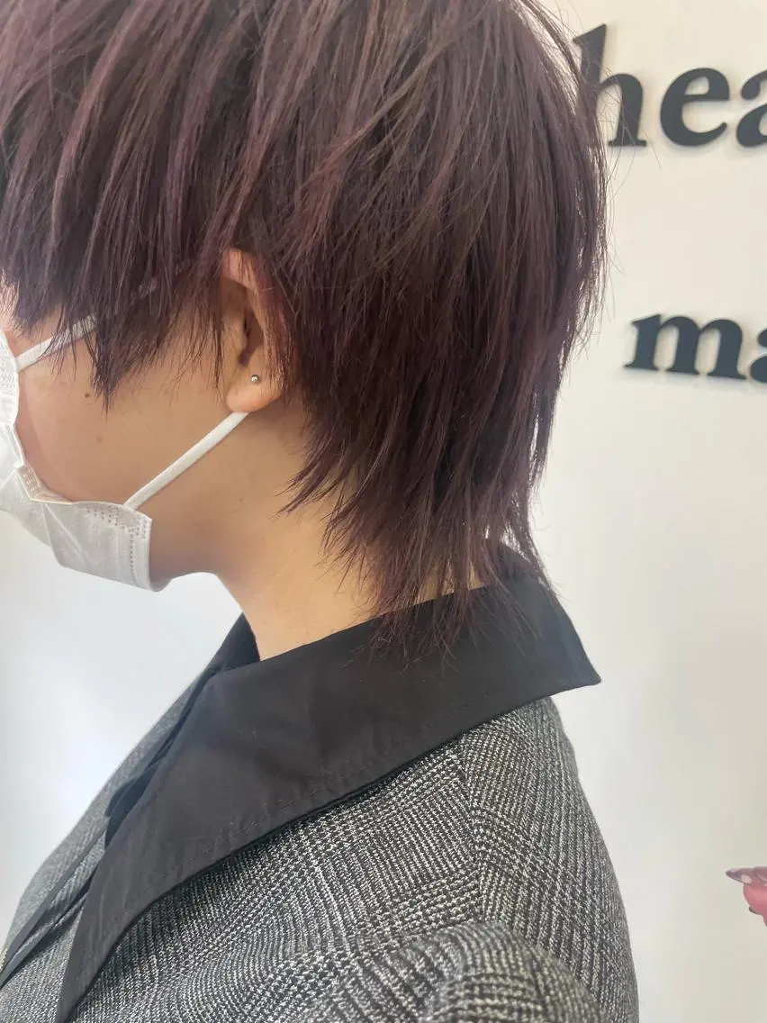 ショート カラー ブリーチ ウルフカット Era Hatsuneのヘアスタイル