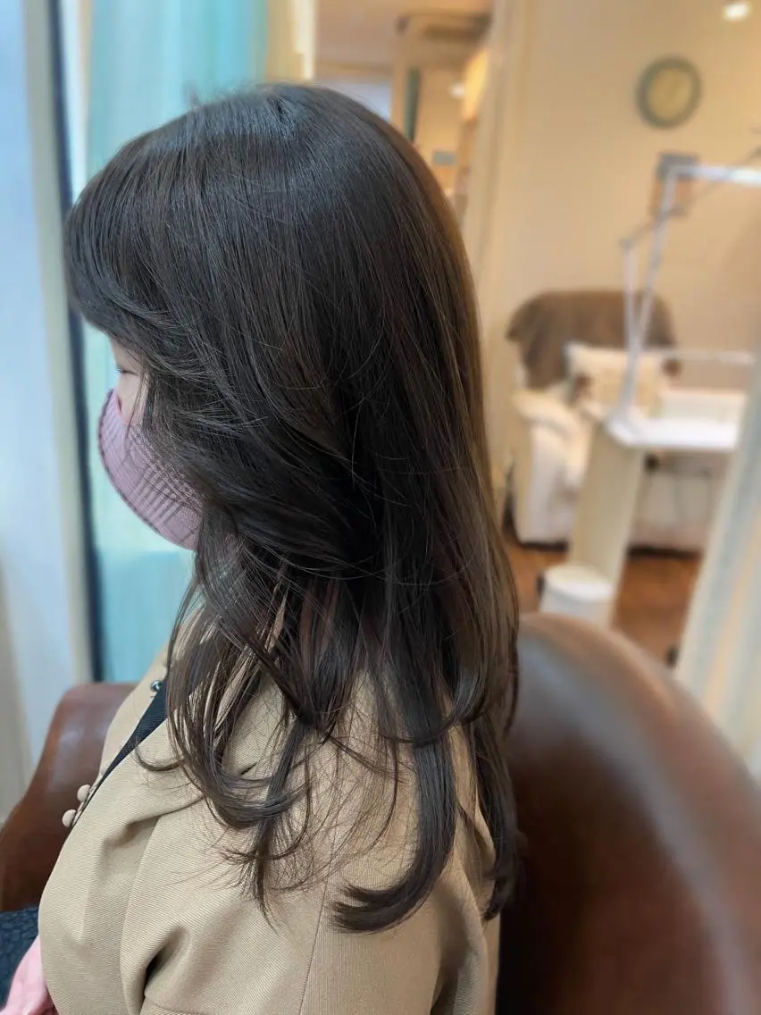 ロング レイヤーカット カット ヘアカラー 🌈elua yukaのヘアスタイル