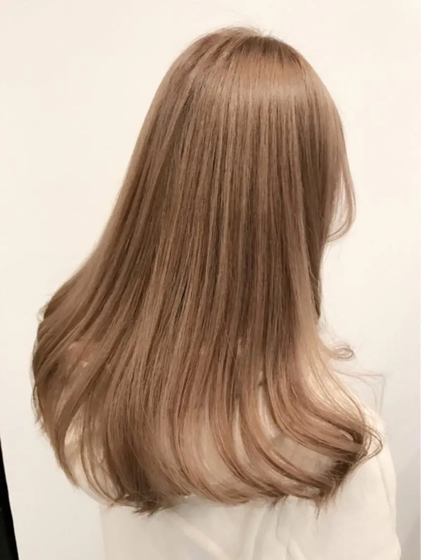 ロング カラー パーマ ヘアアレンジ メンズ キッズ 縮毛矯正 トリートメント ヘッドスパ premier modelsのヘアスタイル
