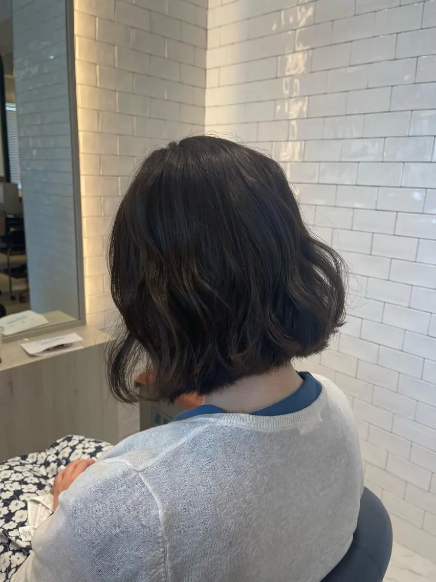 ショート カラー カット ヘアカラー トリートメント emi/髪質改善/ 韓国風/艶カラーのヘアスタイル