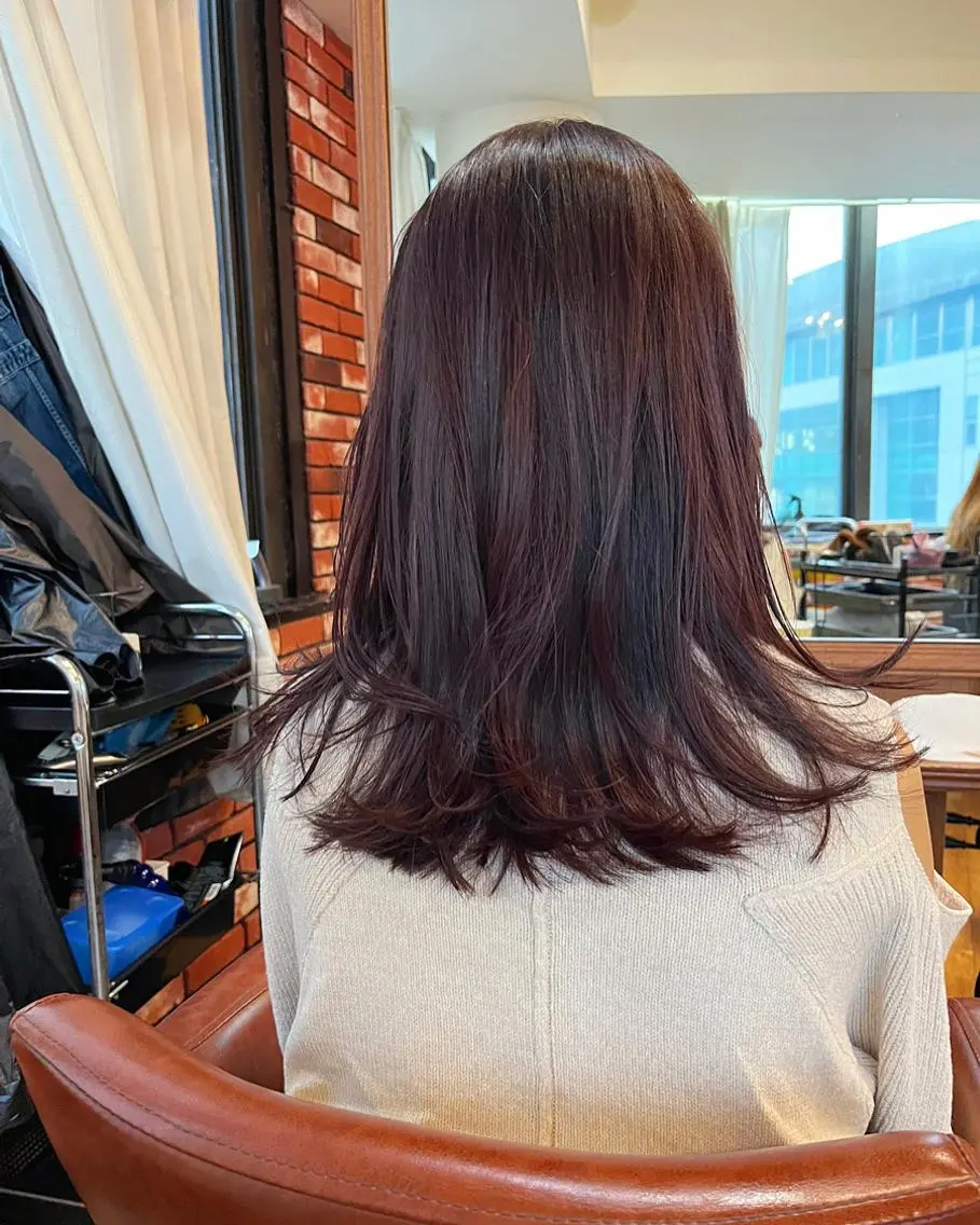 セミロング カラー 眞壁 華子のヘアスタイル