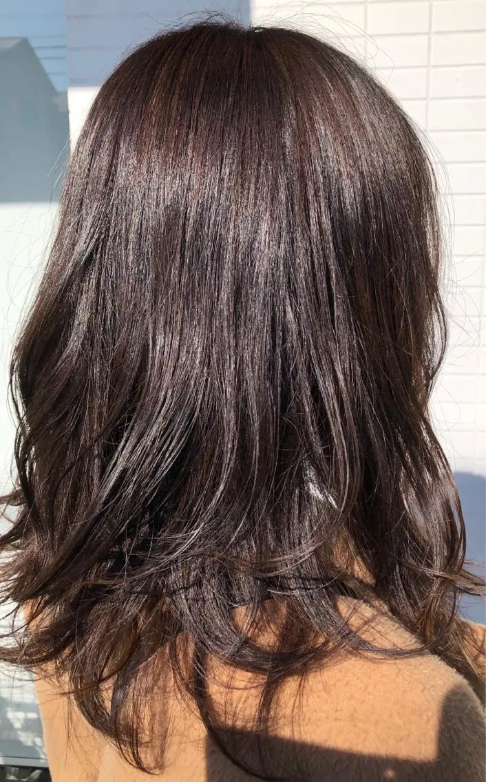 セミロング カット ヘアカラー トリートメント 菊池 幹のヘアスタイル