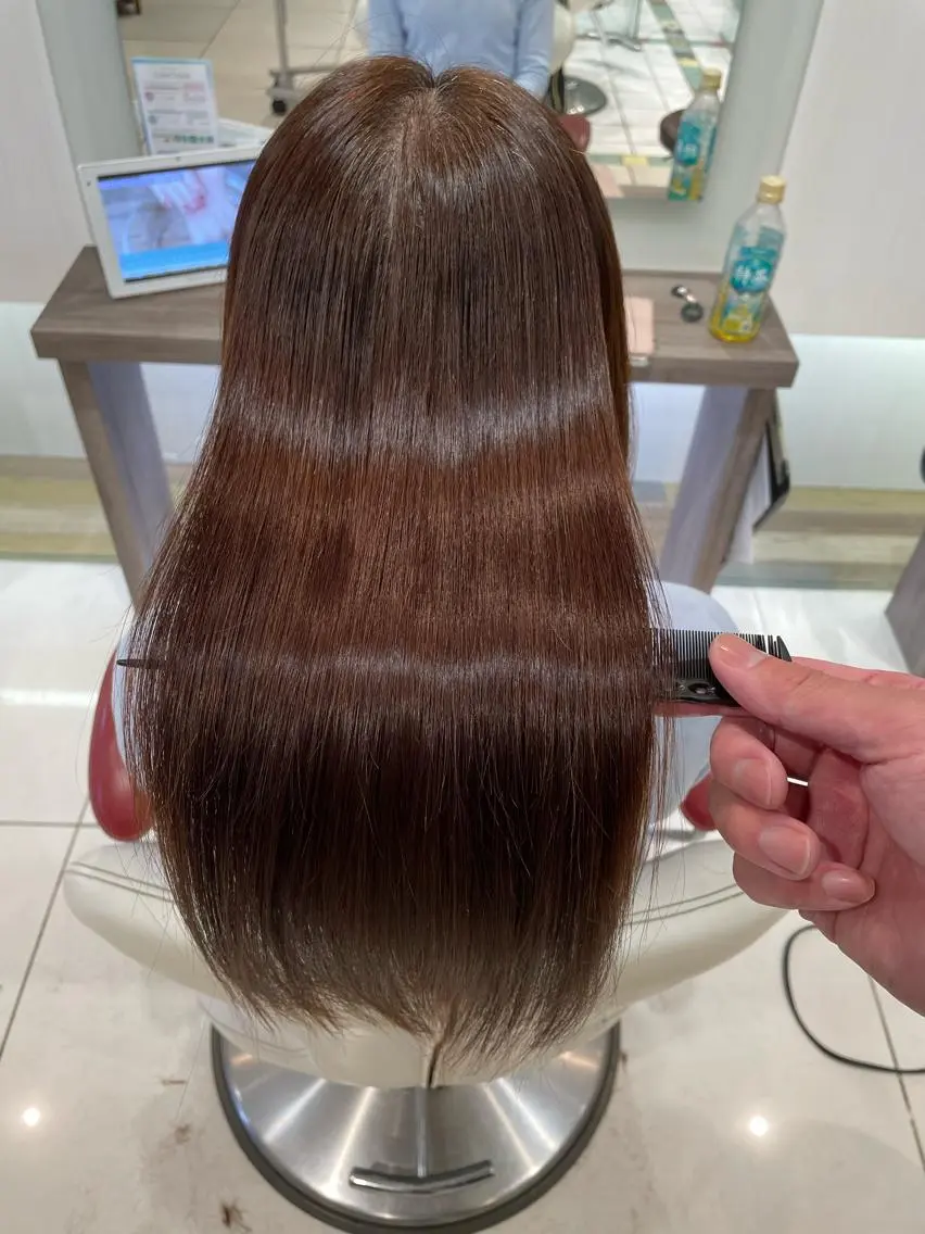 セミロング カラー パーマ ブリーチ 髪質改善 縮毛矯正 トリートメント 酸性ストレート 中野 竜介のヘアスタイル