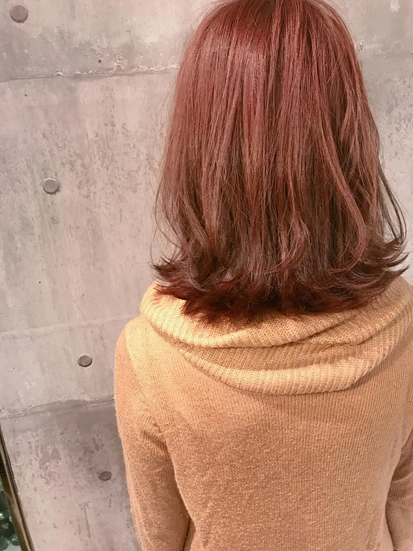 ミディアム カラー ベージュカラー ピンクカラー ピンクベージュ カット ヘアカラー トリートメント 田室 和幸のヘアスタイル