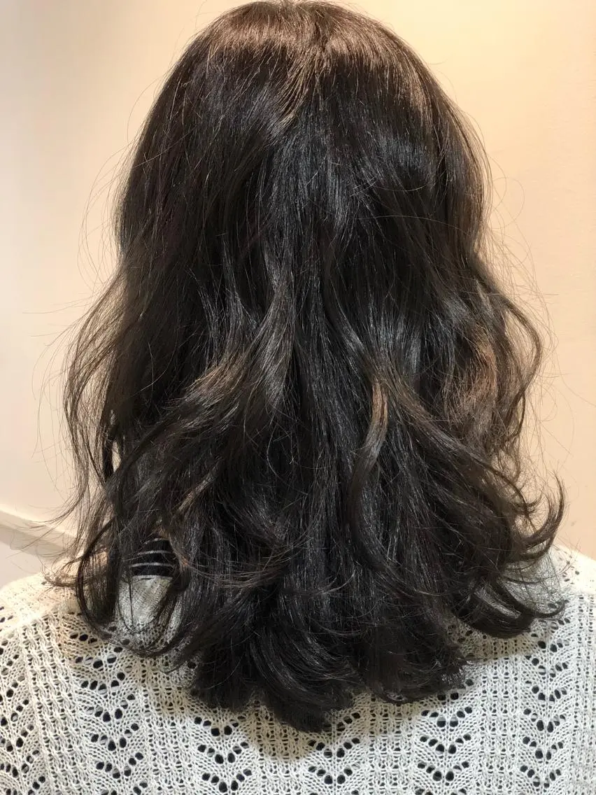 セミロング 似合う髪型が 分からない方へのヘアスタイル