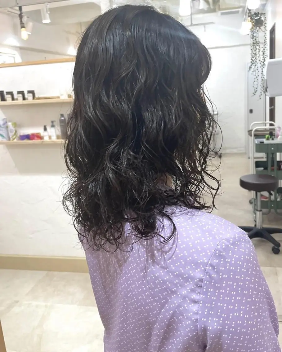 ショート カラー パーマ 切りっぱなしボブ 前下がりボブ ショートボブ 黒髪 ボブ 髪質改善 縮毛矯正/ レイヤー/銀座/本木のヘアスタイル