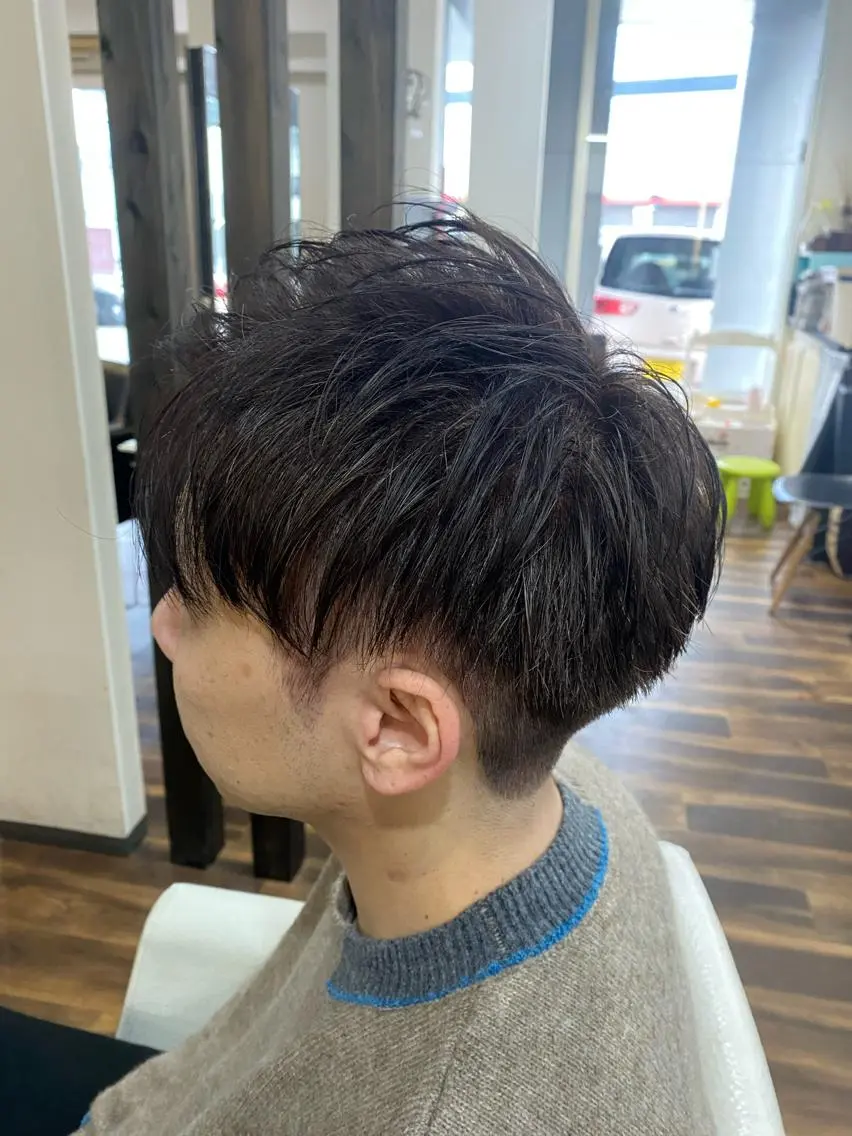 ショート カラー メンズ マッシュ 堀 広夢のヘアスタイル