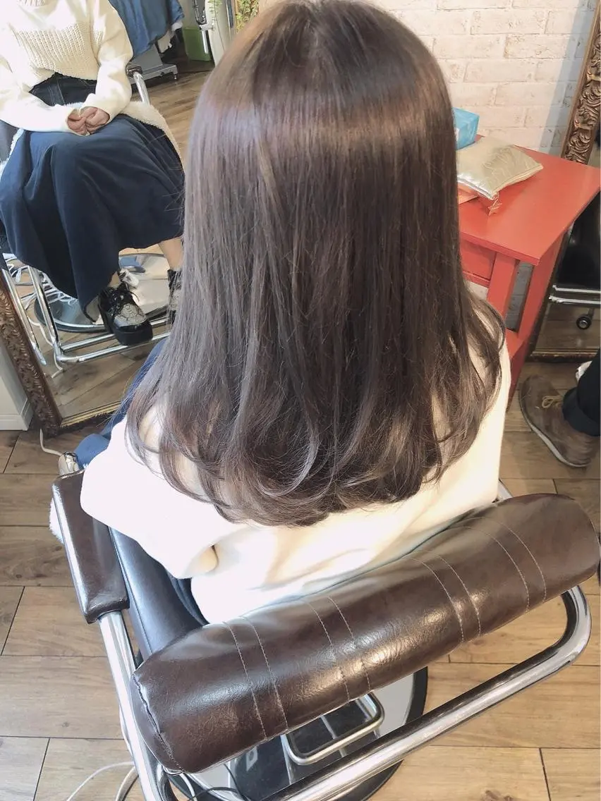 ミディアム カラー ヘアアレンジ グレージュ ラベンダーカラー ラベンダーグレージュ ラベンダーグレー カット ヘアカラー トリートメント Aloa透明感ヘア ♡kanami♡のヘアスタイル