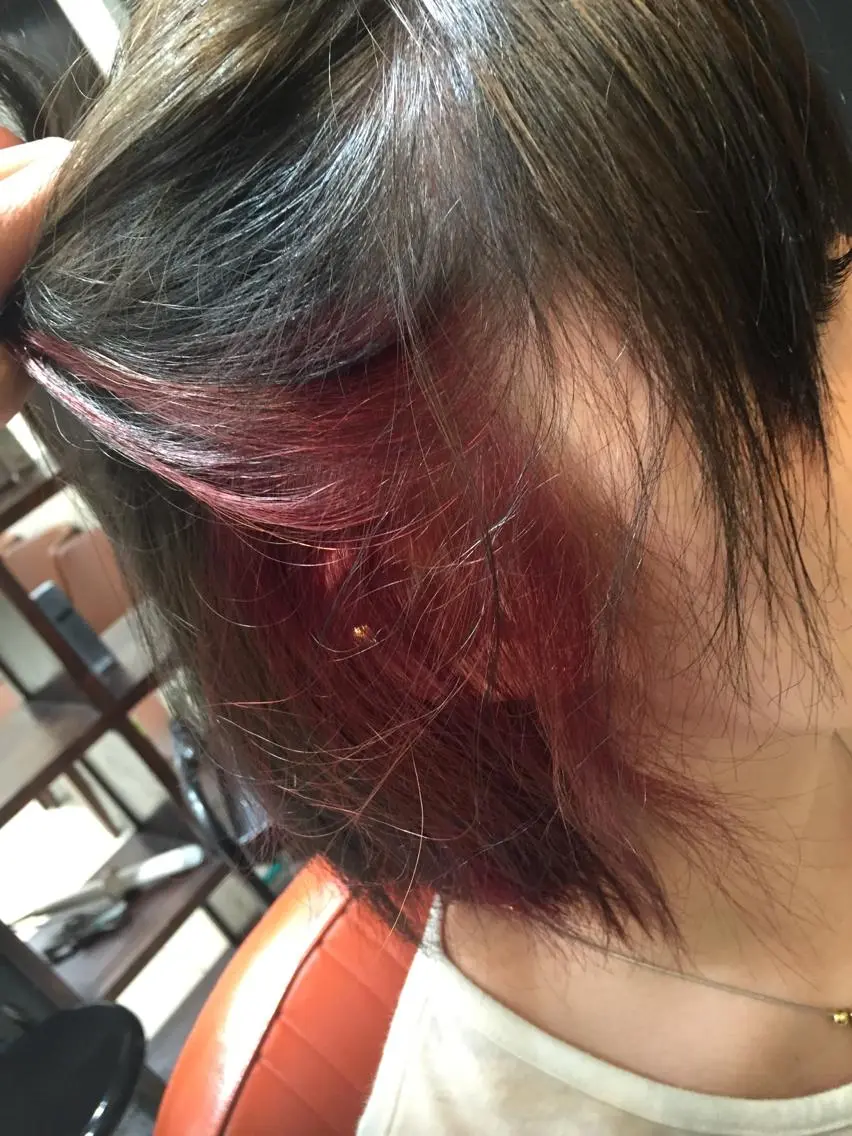 ミディアム カラー インナーカラー 宮下 愛璃紗のヘアスタイル