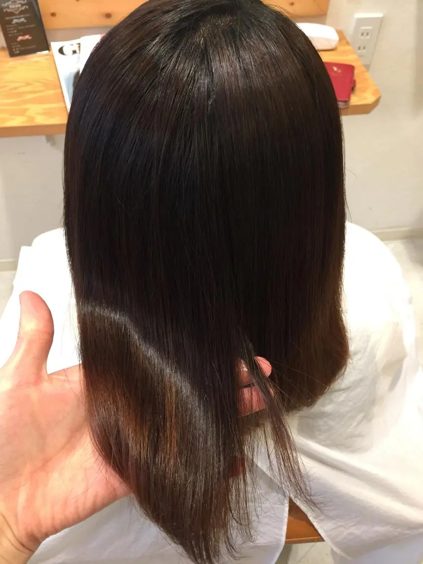ミディアム 髪質改善 縮毛矯正 ツヤ髪専門美容師 桑原 和誠のヘアスタイル
