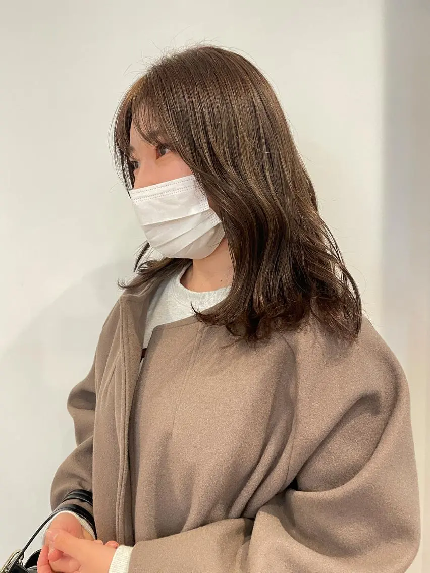 セミロング 佐藤 永夏のヘアスタイル