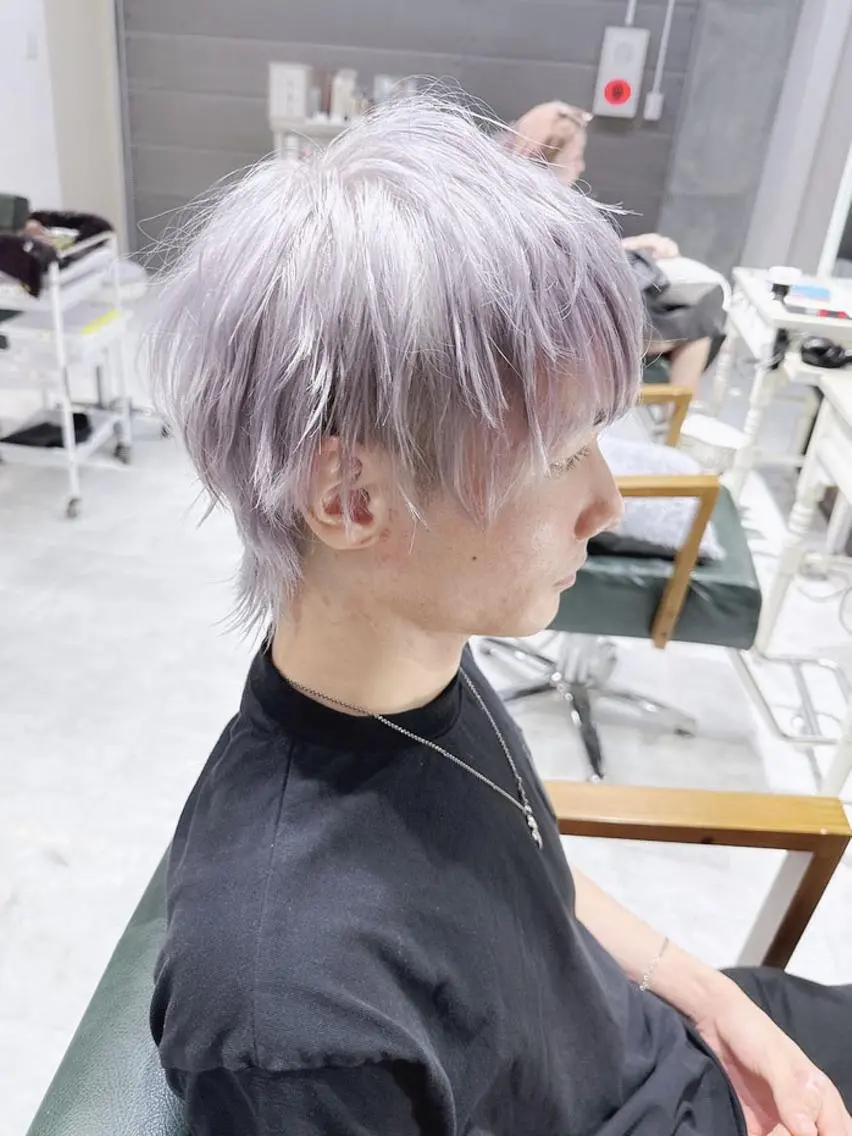 ショート カラー メンズ メンズブリーチ メンズハイトーン マッシュウルフ マッシュ メンズウルフカット DAYS Men’sのヘアスタイル