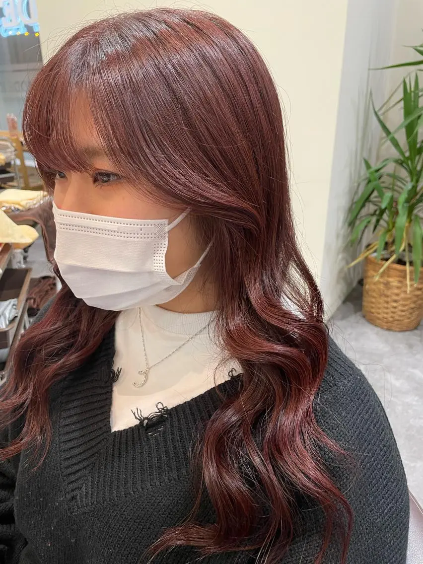 セミロング カラー ブラウンカラー レッドカラー レッドブラウン カット ヘアカラー Amour なぐらのヘアスタイル