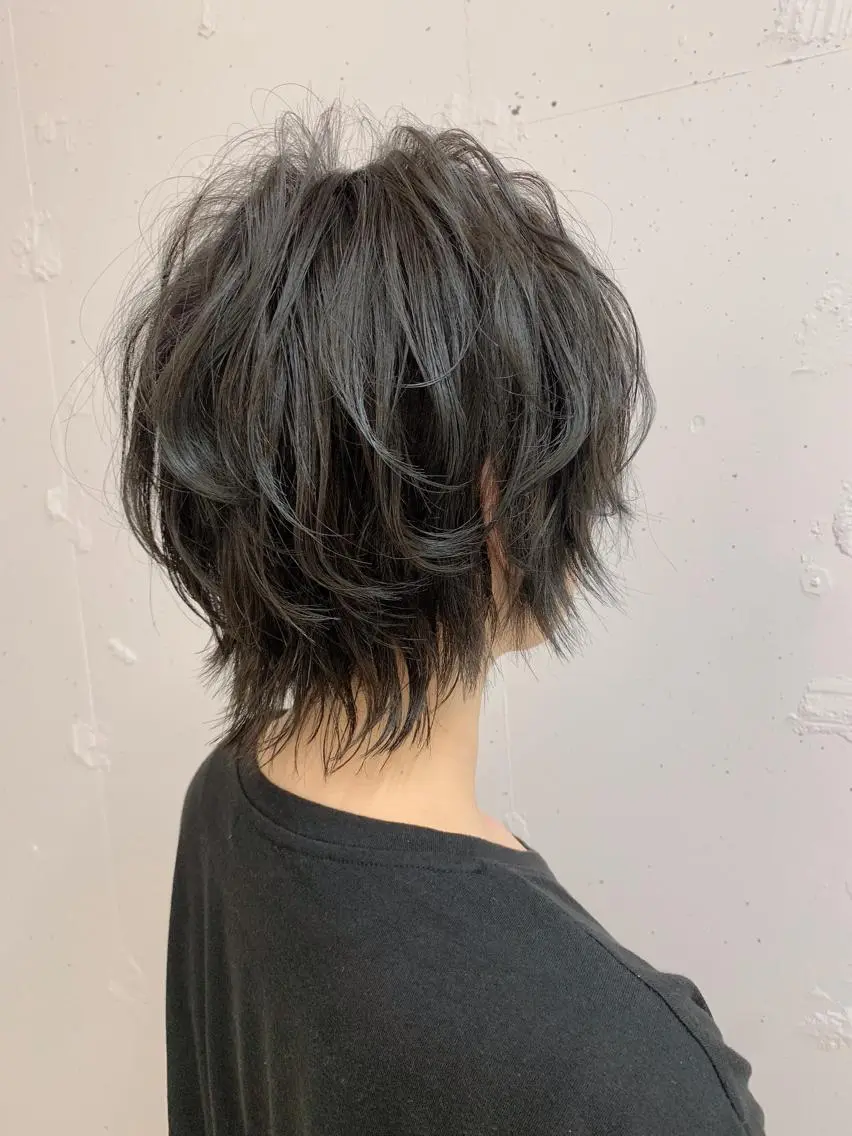 カラー メンズ カット ヘッドスパ ウルフ🤍渋谷 🤍Mizukiのヘアスタイル