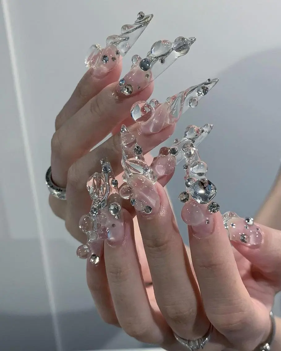 ネイル ジェルネイル キラキラネイル 韓国ネイル 持ち込み ワンホンネイル ハンドネイル Chiee Bling.Nailのネイルデザイン