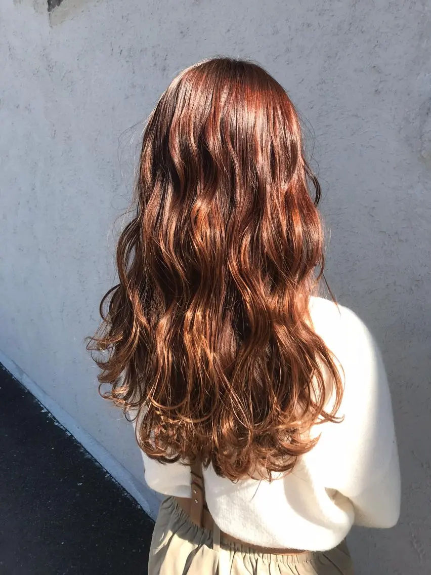 セミロング カラー オレンジ レッドカラー 平山 達也のヘアスタイル