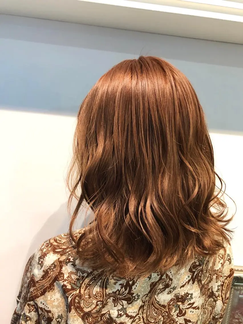 ミディアム カラー ベージュカラー ブリーチ オレンジ オレンジベージュ 💐パーソナルカラー /市橋加菜💐のヘアスタイル