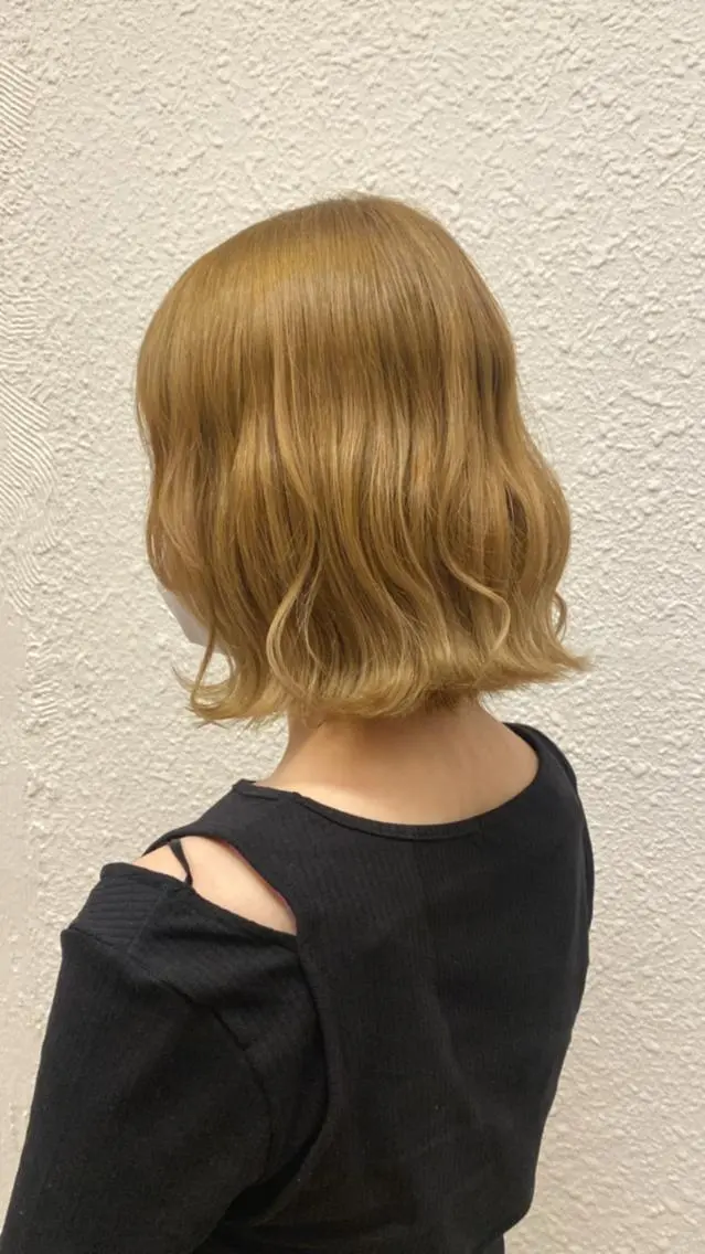 ショート ヘアカラー トリートメント 長谷川 華奈子のヘアスタイル